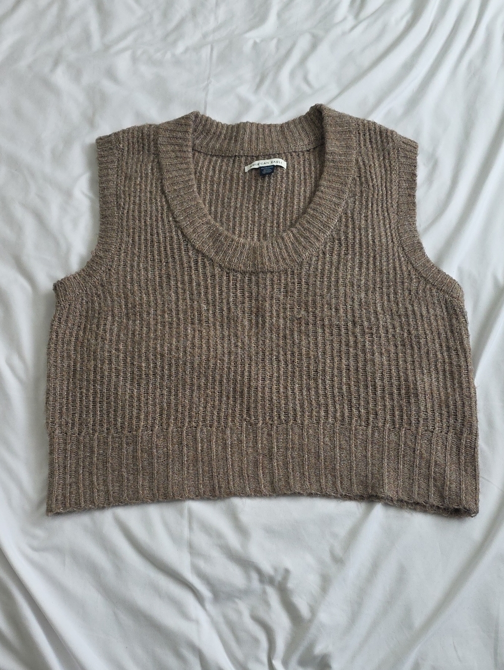 American Eagle Cropped Ribbed Knit Vest in Brown